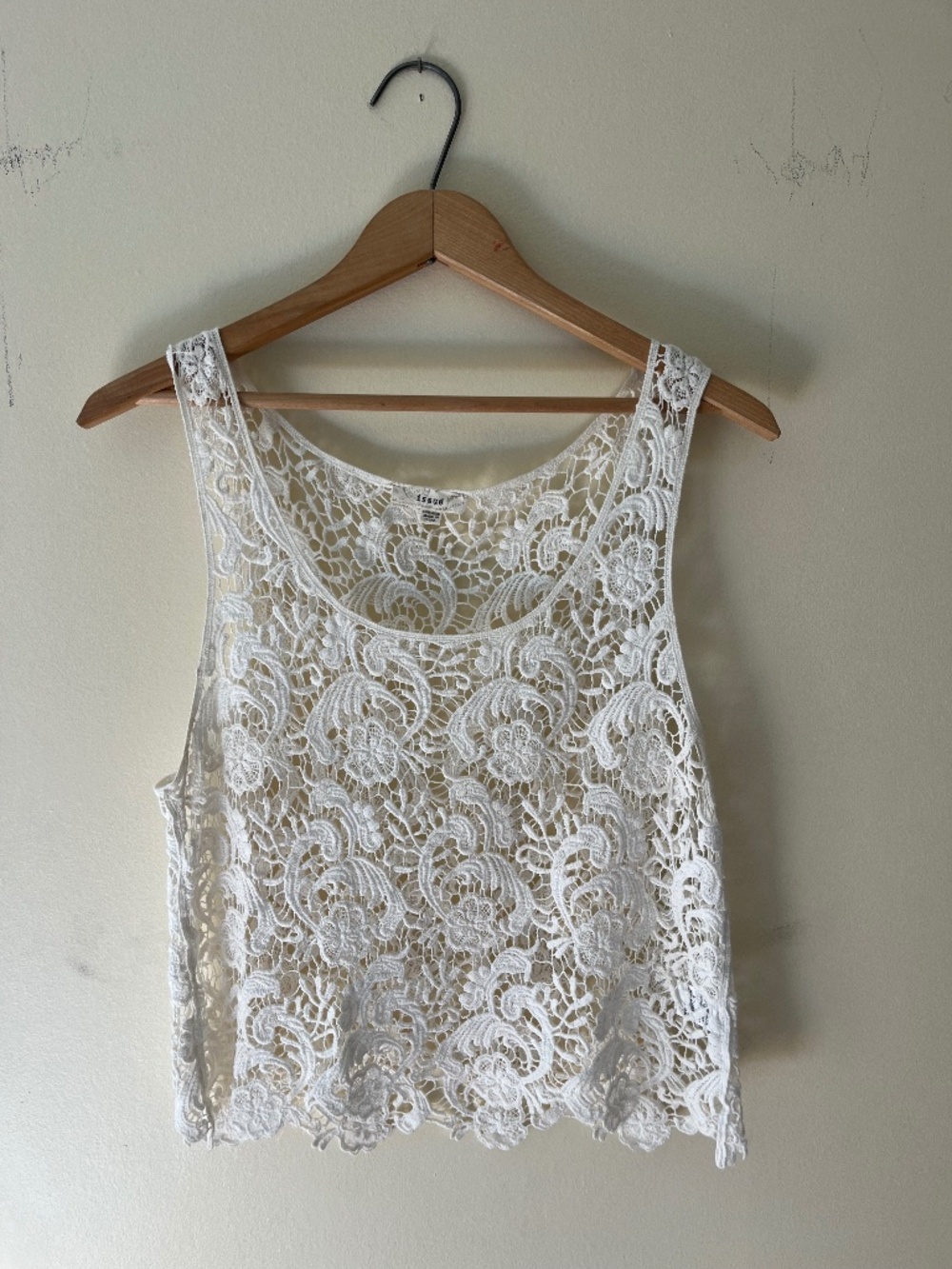 Issue Crochet-Style Tank